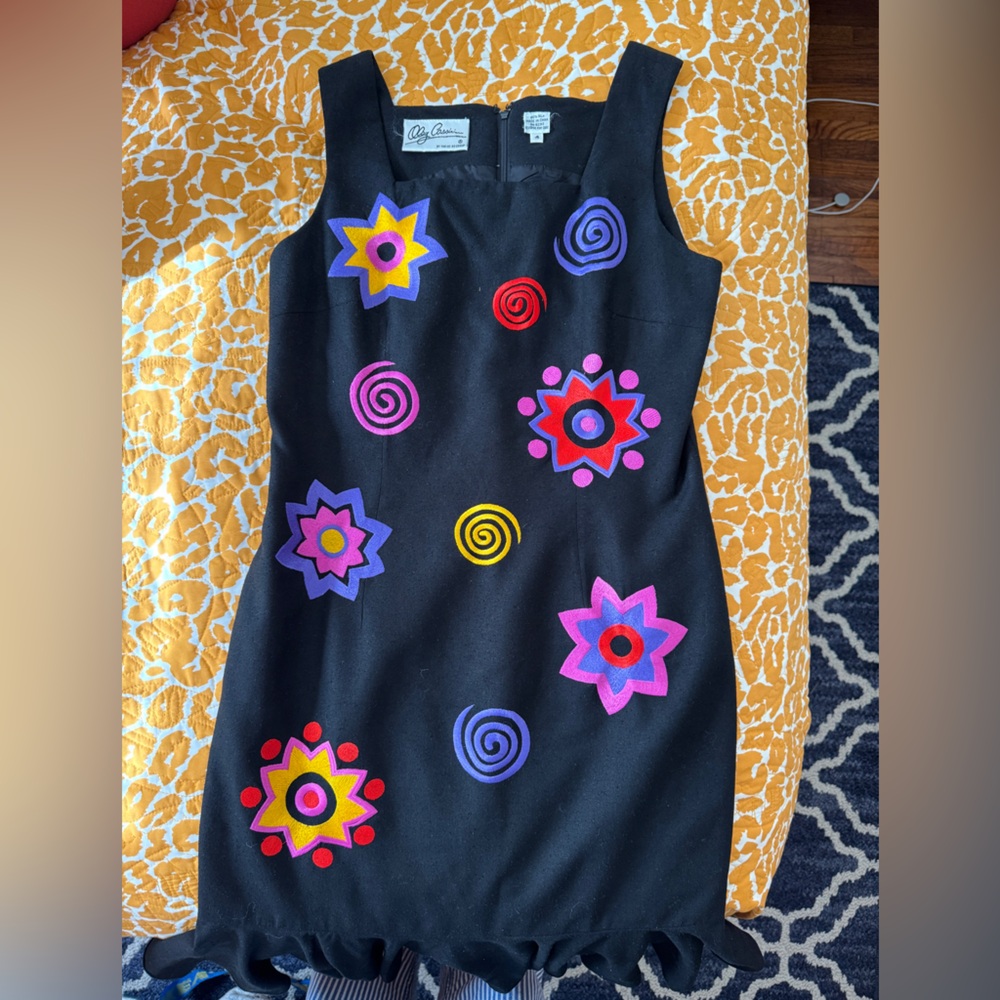 Vintage Oleg Cassini Embroidered Dress | Size 4 | 90s Y2K Artsy Statement